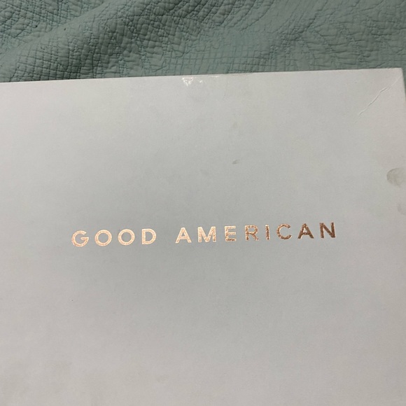 GOOD AMERICAN Crystal crush lucite sandal in ๐ lemonade ๐ - Picture 6 of 7